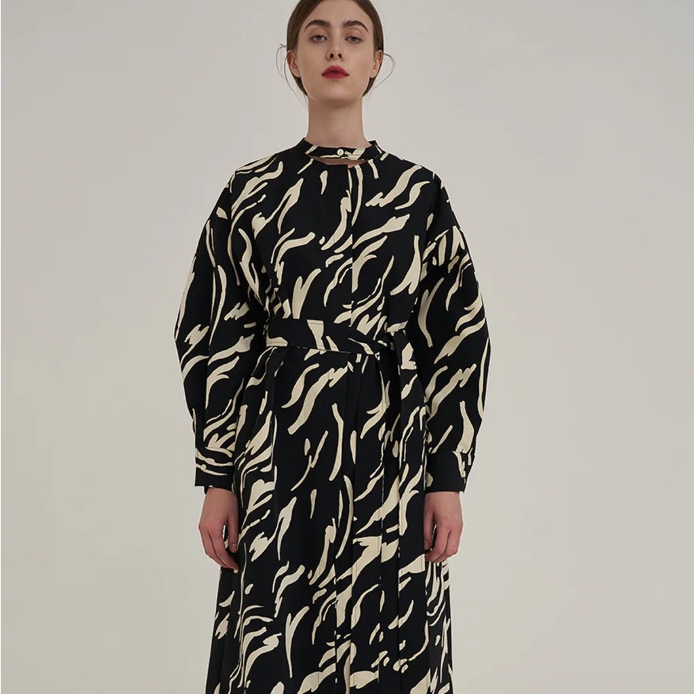 LOÉIL Vitello Dress